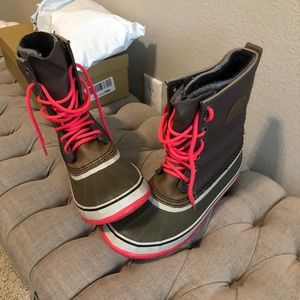 Sorel all weather snow/rain boots
